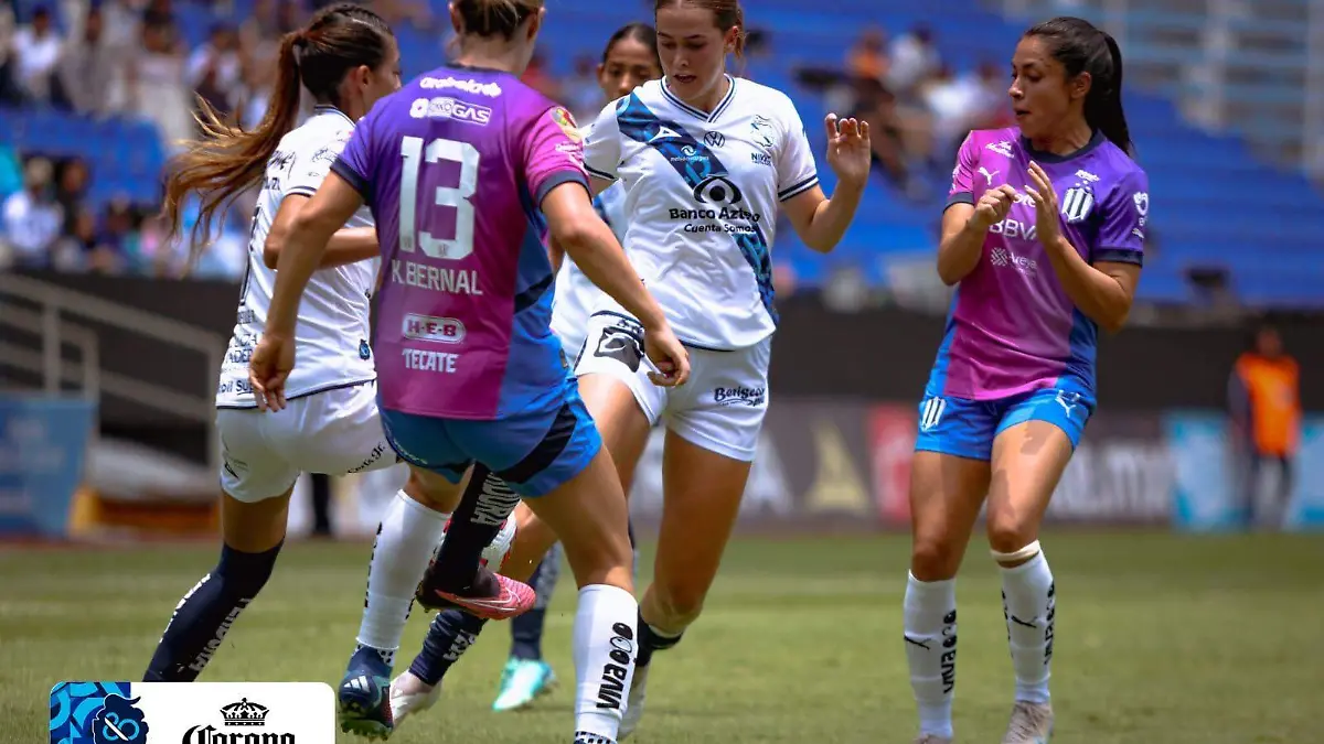 Puebla intentó el gol, pero las campeonas cerraron las puertas